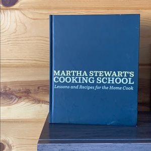 Hardcover Martha Stewart Cooking School Cookbook